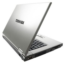 Toshiba Tecra S10 otevřený